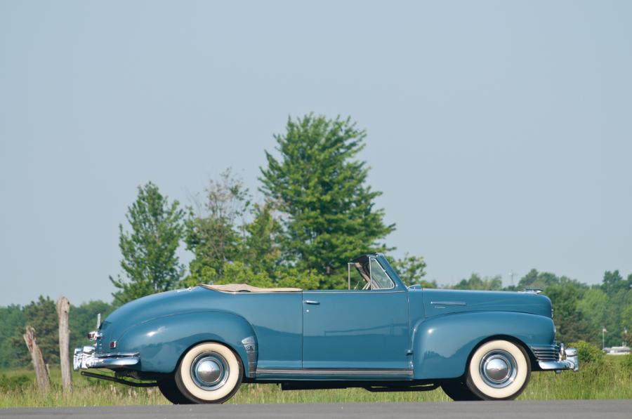  Nash Ambassador Custom Convertible 1948 года  (фото 15 из 23)